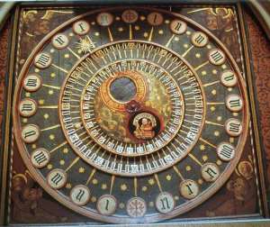 1510 Wells_cathedral_clock_dial