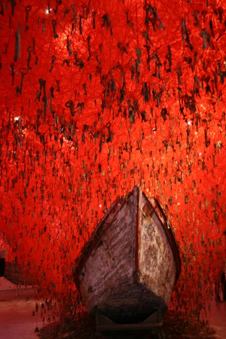 1601Venice Japan Chiharu Shiota 2) (1)