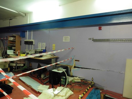 1605 DM Boulby wall cracks