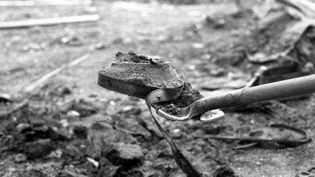 1610-dawson-city-frozen-time