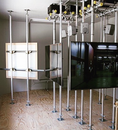 1806 Fiona Crisp Material Sight