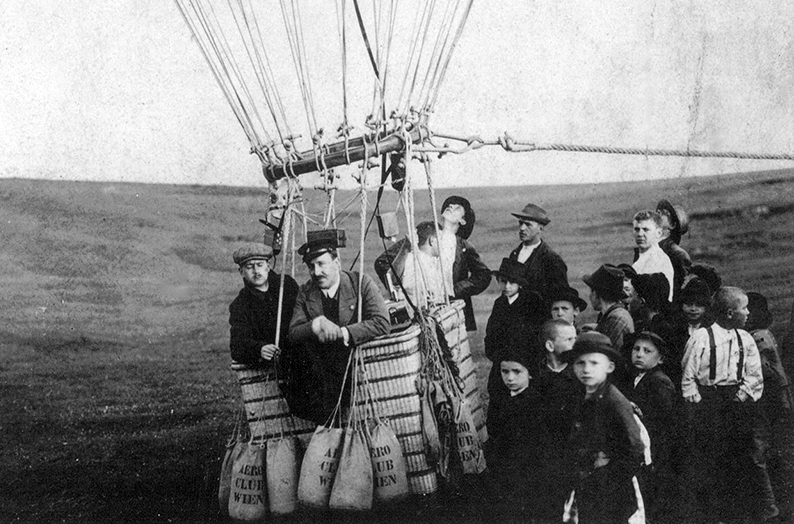 1810 Victor Hess balloon