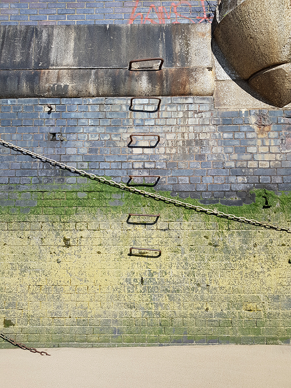 1902 mattering walk wall